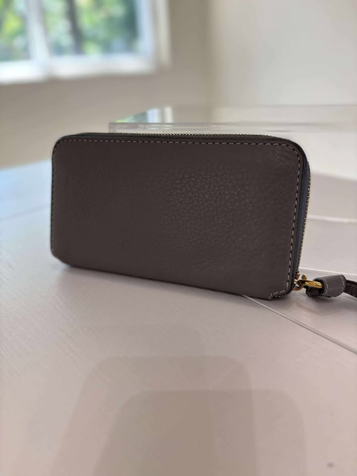 Chloé Grey Zippy Continental Wallet
