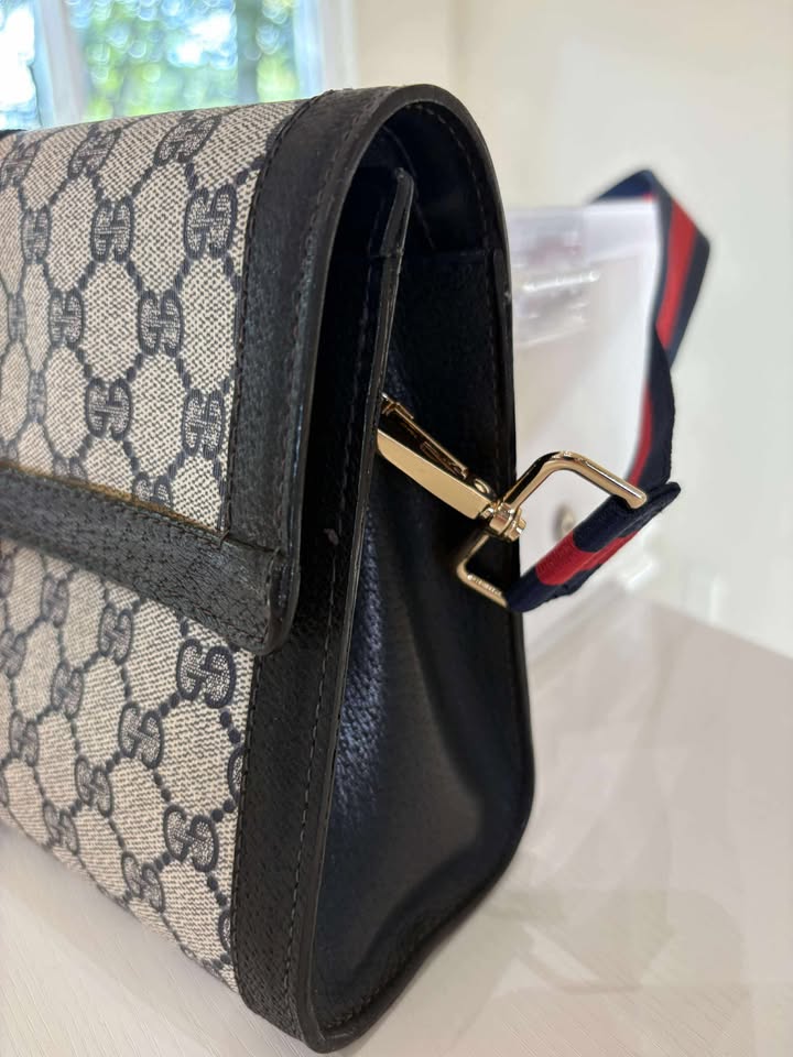 Gucci Sherry Line Navy Clutch