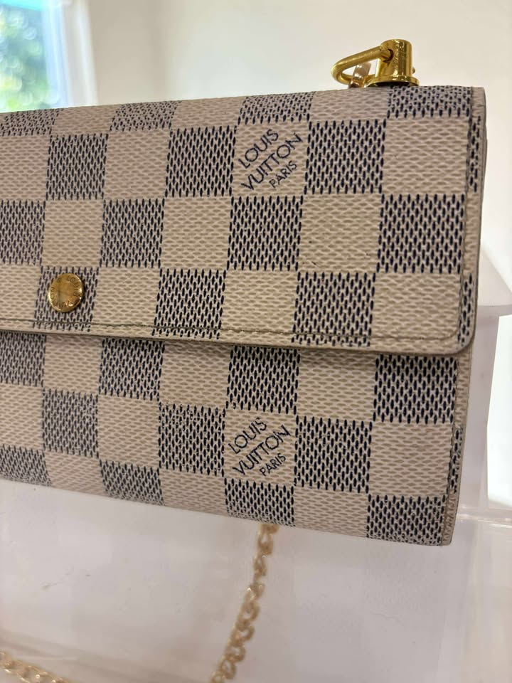 Louis Vuitton Damier Azur Sarah Long Wallet