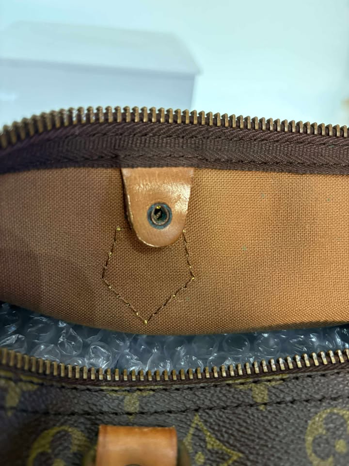 Louis Vuitton Speedy 30 Handbag