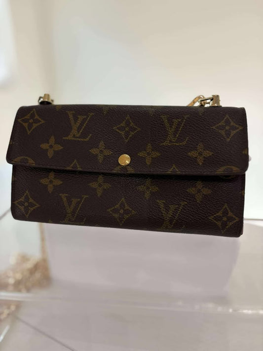 Louis Vuitton Monogram Sarah Wallet