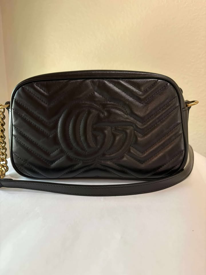 Gucci GG Marmont Small Camera Crossbody