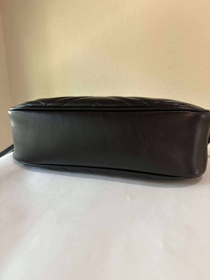 Gucci GG Marmont Small Camera Crossbody
