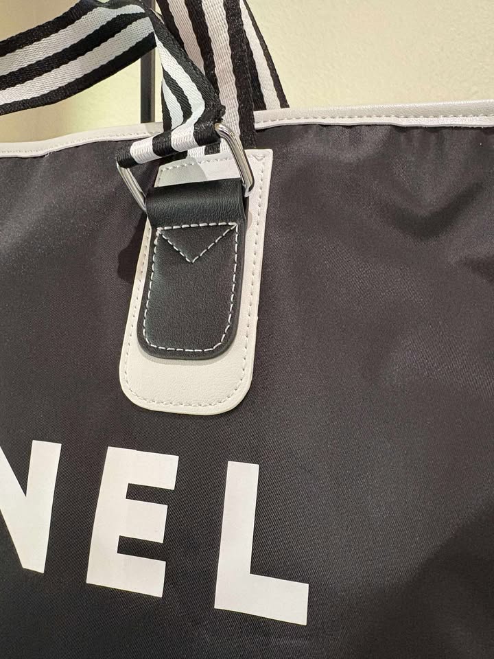 Chanel GWP Tote Bag