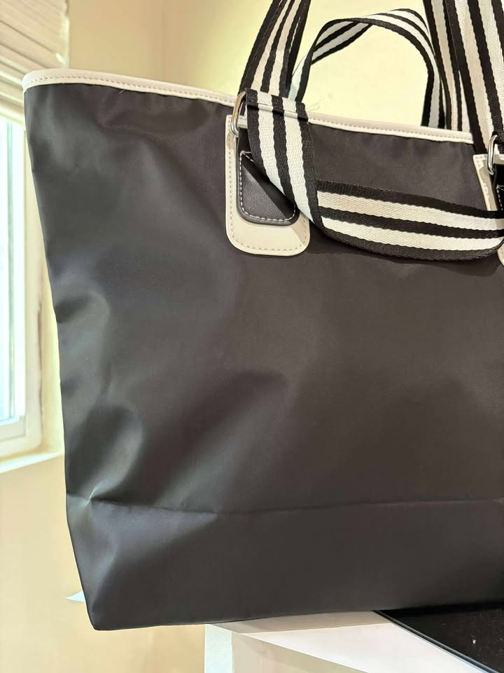 Chanel GWP Tote Bag