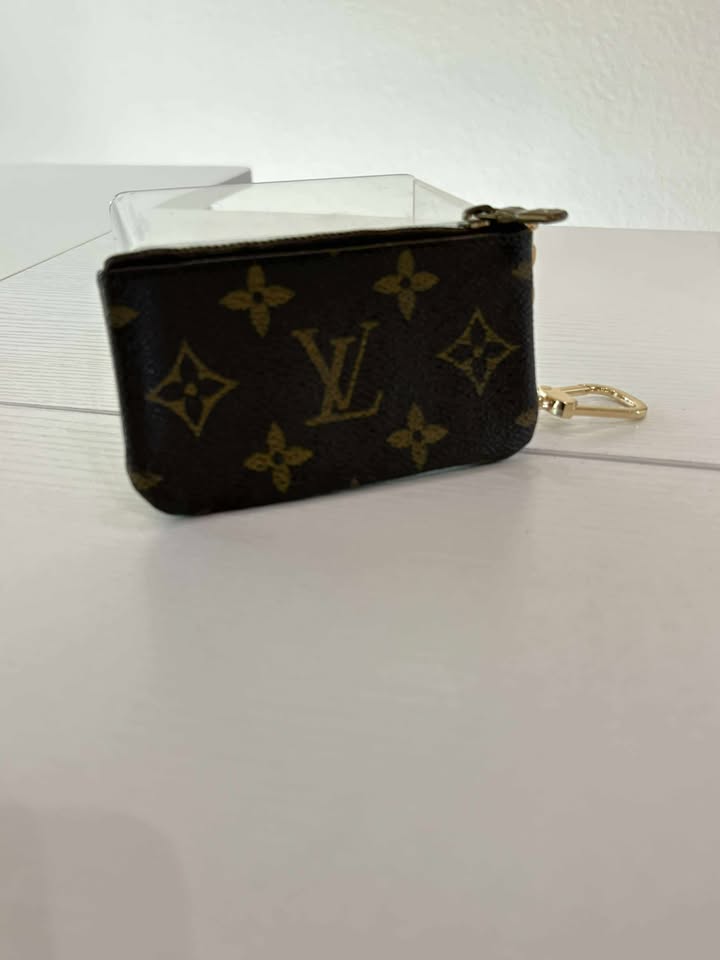 Louis Vuitton Cles Mini Monogram Pouch