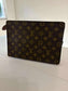 Louis Vuitton Pochette Homme Pouch
