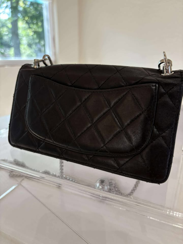 Chanel CC Logo Matelasse Bifold Long Wallet