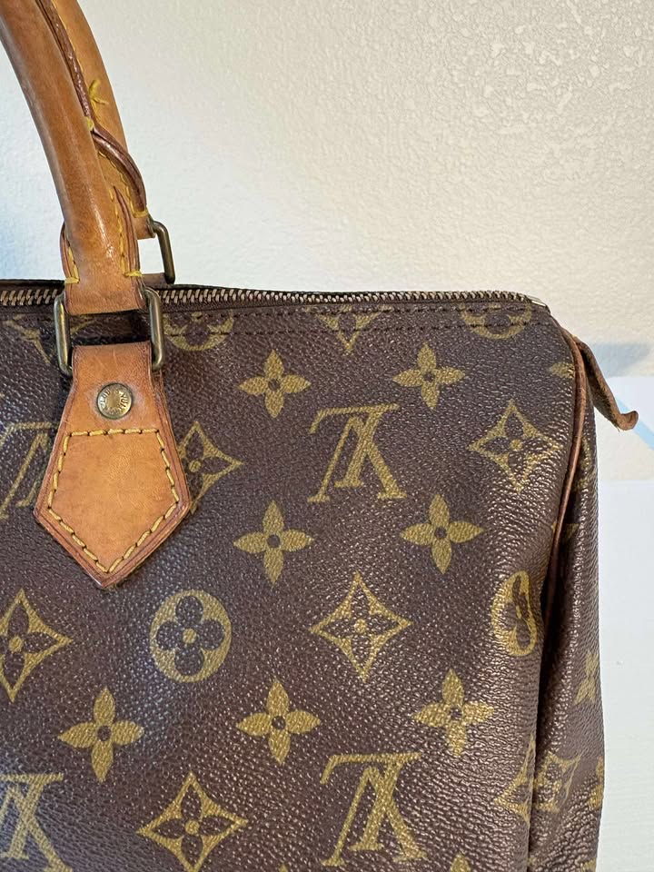 Louis Vuitton Speedy 35 Handbag