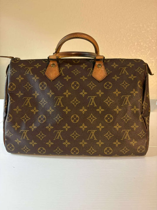 Louis Vuitton Speedy 35 Handbag