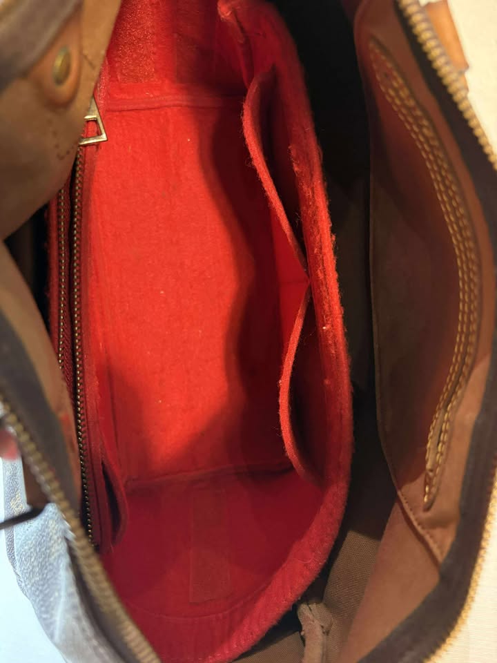 Louis Vuitton Speedy 35 Handbag